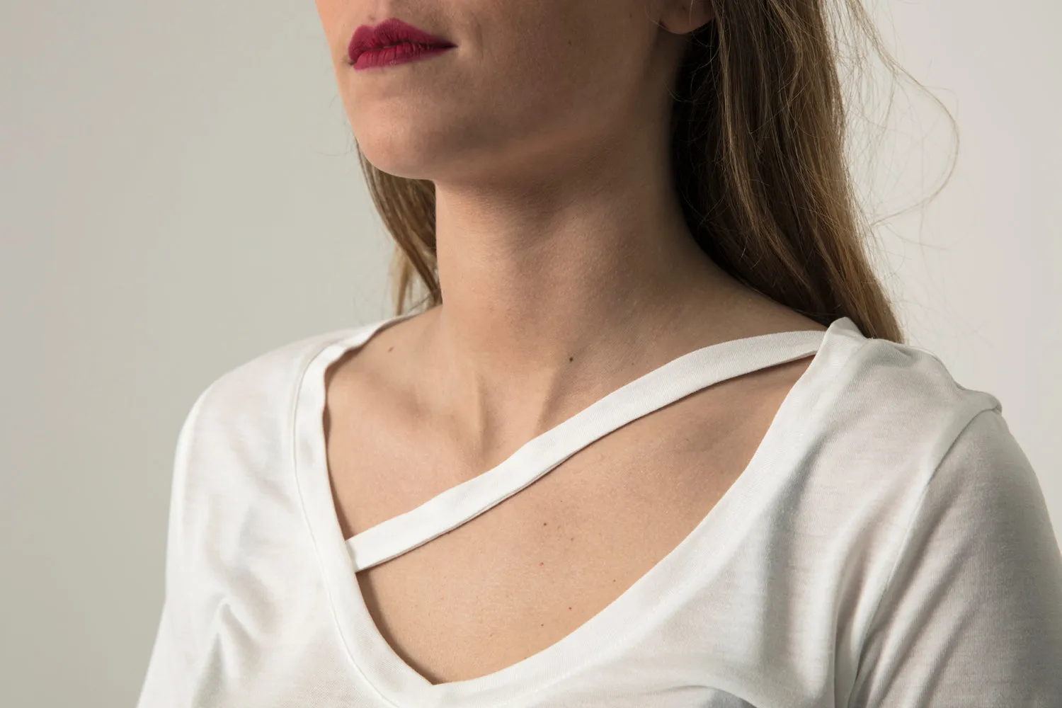 Camiseta viscosa crudo tira ancha