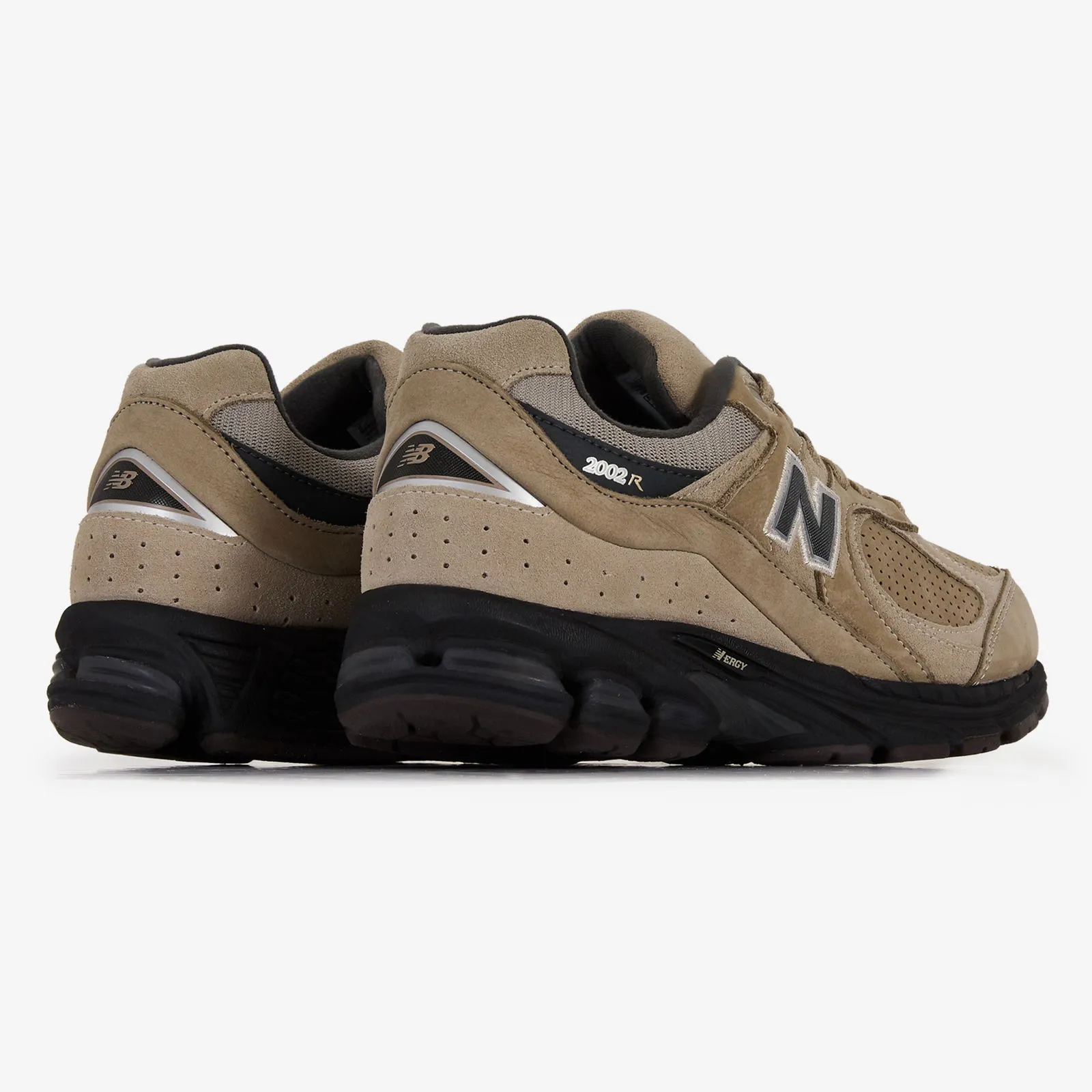 New Balance 2002r "Beige Noir"
