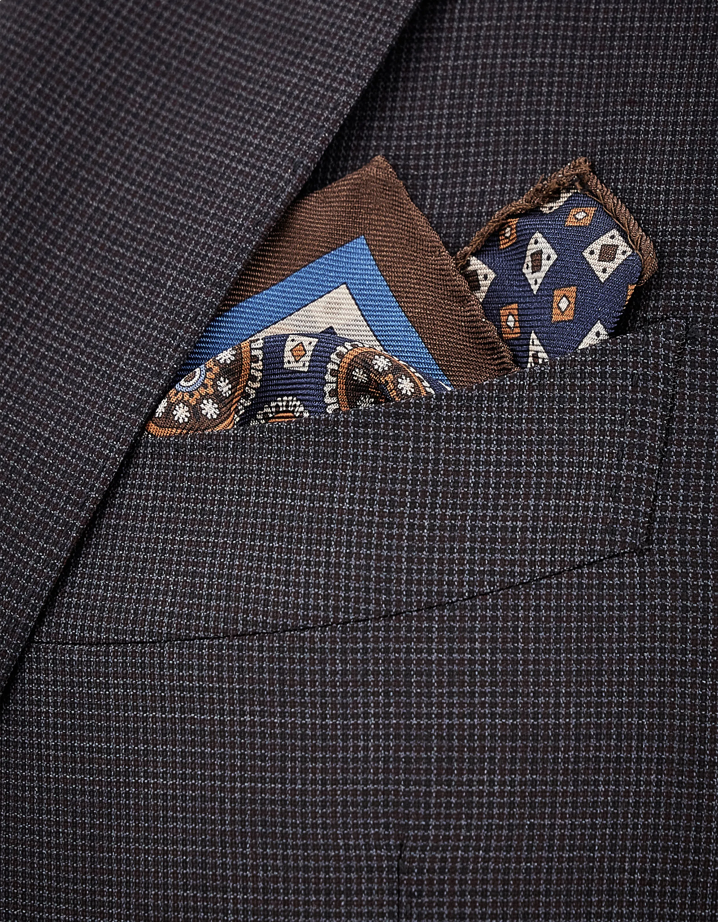 Pañuelo de bolsillo de seda con estampado ornamental azul 