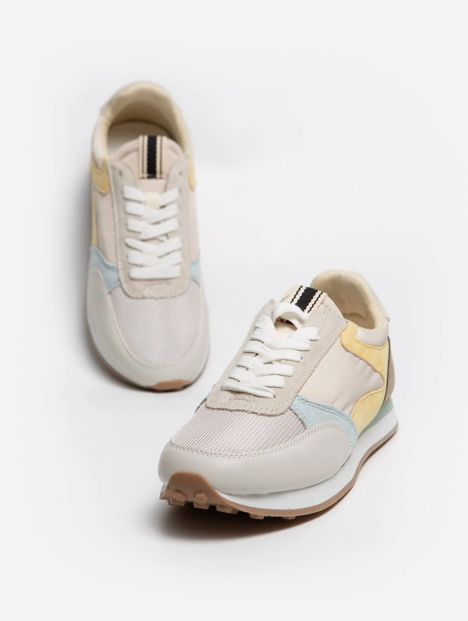 Sneaker Combinada Amarillo